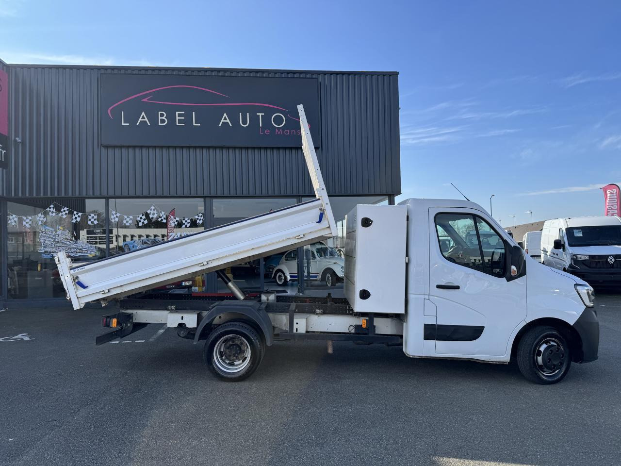 Renault Master 3T5 BENNE COFFRE RJ 2.3DCI130CH PROPULSION - Utilitaire benne: photos 1 Renault Master 3T5 BENNE COFFRE RJ 2.3DCI130CH PROPULSION - Utilitaire benne: photos 1