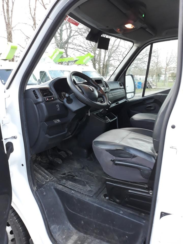 Renault Master 145.35 FG Tronqué L2H2 Nacelle Pack éco - Camion avec nacelle: photos 3 Renault Master 145.35 FG Tronqué L2H2 Nacelle Pack éco - Camion avec nacelle: photos 3