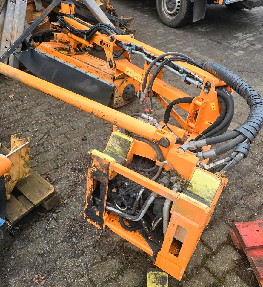 Dücker Randstreifenmäher vom DUA 800 700 Banketmäher Böschungsmäher Auslegemäher für Unimog Mulag Mähausleger - Epareuse: photos 2 Dücker Randstreifenmäher vom DUA 800 700 Banketmäher Böschungsmäher Auslegemäher für Unimog Mulag Mähausleger - Epareuse: photos 2