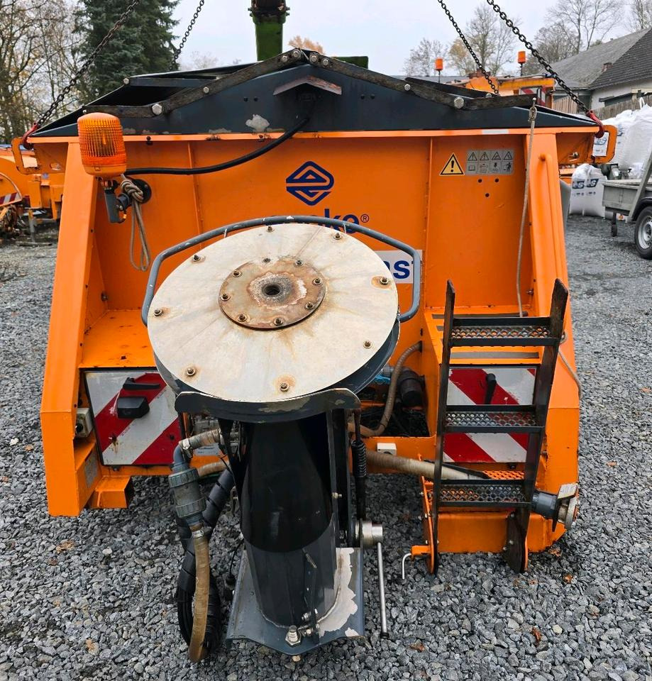 Epoke SH3101 Salzstreuer 1,3m3 Salzsilo passend für Multicar Tremo Lindner Winterdienst Aufbaustreuer Streuautomat Schmidt Küpper-Weisser - Epandeur de sable: photos 5 Epoke SH3101 Salzstreuer 1,3m3 Salzsilo passend für Multicar Tremo Lindner Winterdienst Aufbaustreuer Streuautomat Schmidt Küpper-Weisser - Epandeur de sable: photos 5