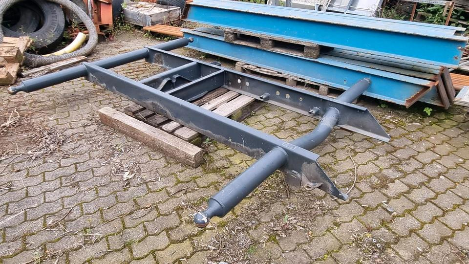 Kipperrahmen Unimog U500 405 U 500 527 530 535 Kipperspinne Mercedes-Benz - Frame/ Châssis pour Véhicule de voirie/ Spécial: photos 1 Kipperrahmen Unimog U500 405 U 500 527 530 535 Kipperspinne Mercedes-Benz - Frame/ Châssis pour Véhicule de voirie/ Spécial: photos 1