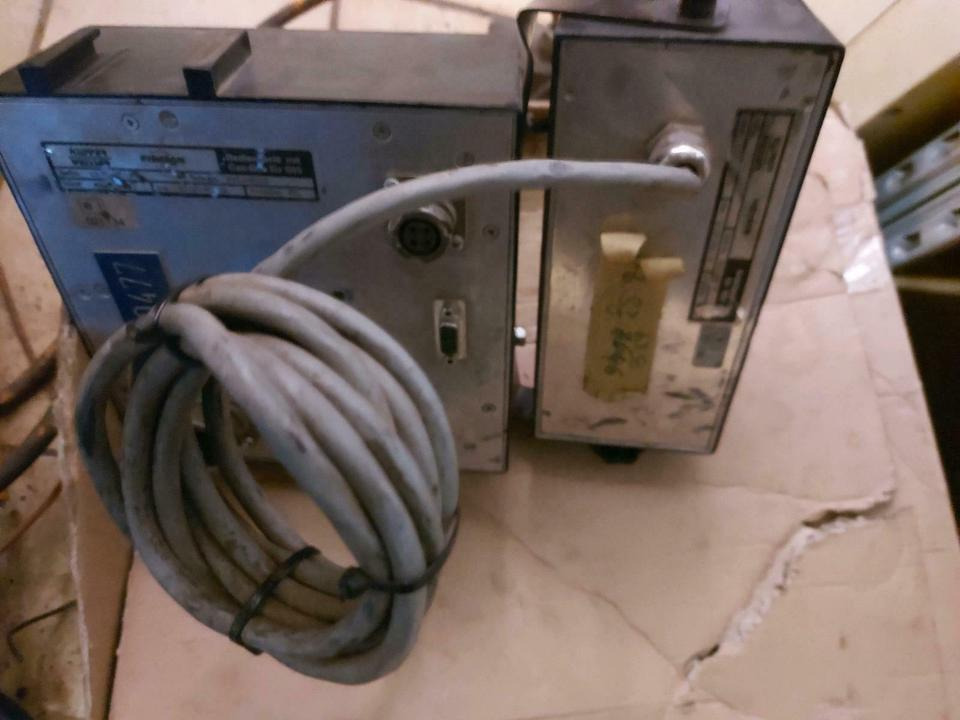 Küpper Weisser IMS Salzstreuer Steuergerät Bordcomputer Bedientei - Bloc de gestion pour Véhicule de voirie/ Spécial: photos 2 Küpper Weisser IMS Salzstreuer Steuergerät Bordcomputer Bedientei - Bloc de gestion pour Véhicule de voirie/ Spécial: photos 2