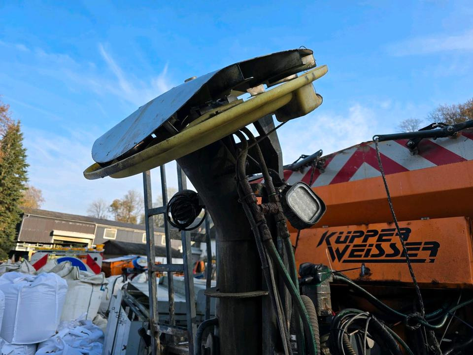Küpper-Weisser IMSSM Salzstreuer mit Aufbaumotor 5m3 - Epandeur de sable: photos 4 Küpper-Weisser IMSSM Salzstreuer mit Aufbaumotor 5m3 - Epandeur de sable: photos 4