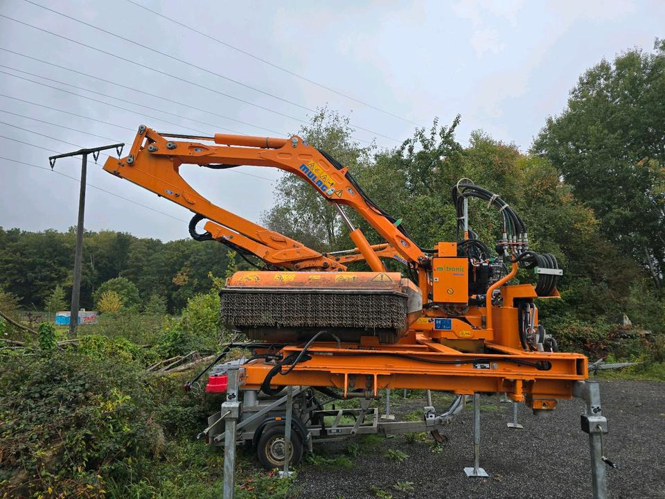 Mulag MHU 800 2020 Mähausleger Böschungsmäher Böschungsmulcher für Unimog 405 U 300 400 500 318 423 427 430 527 535 530 Mercedes-Benz - Epareuse: photos 4 Mulag MHU 800 2020 Mähausleger Böschungsmäher Böschungsmulcher für Unimog 405 U 300 400 500 318 423 427 430 527 535 530 Mercedes-Benz - Epareuse: photos 4