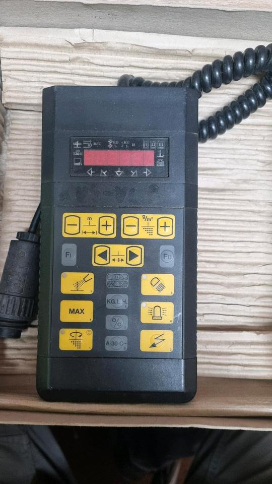 NU 314K Steuerung Schmidt Nido Aebi Salzstreuer Salzsilo Bedienung 92203 Stratos Mitos - Système électrique pour Véhicule de voirie/ Spécial: photos 1 NU 314K Steuerung Schmidt Nido Aebi Salzstreuer Salzsilo Bedienung 92203 Stratos Mitos - Système électrique pour Véhicule de voirie/ Spécial: photos 1