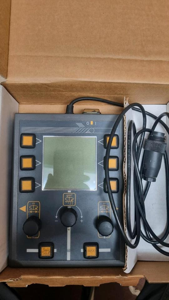 Neue Schmidt Stratos Steuerung NU 400 K für Schmidt Salzstreuer Salzsilo Niros Mitos - Système électrique pour Véhicule de voirie/ Spécial: photos 1 Neue Schmidt Stratos Steuerung NU 400 K für Schmidt Salzstreuer Salzsilo Niros Mitos - Système électrique pour Véhicule de voirie/ Spécial: photos 1