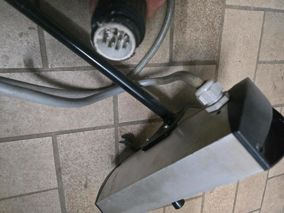 Epoke Schneepflug Steuerung Schneepflug Steuerung Schneeschild Winterdienst Unimog Küpper weisser Fernbedienung Controller - Pièces de rechange pour Engin de déneigement: photos 2 Epoke Schneepflug Steuerung Schneepflug Steuerung Schneeschild Winterdienst Unimog Küpper weisser Fernbedienung Controller - Pièces de rechange pour Engin de déneigement: photos 2