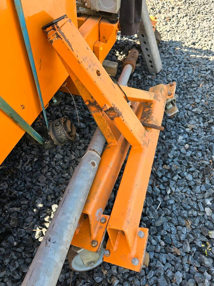 Stützen für Schmidt Beilhack Schneepflug MF PV PEV Schneepflüge Schneeschild Schneeschieber Winterdienst - Pièces de rechange pour Engin de déneigement: photos 3 Stützen für Schmidt Beilhack Schneepflug MF PV PEV Schneepflüge Schneeschild Schneeschieber Winterdienst - Pièces de rechange pour Engin de déneigement: photos 3