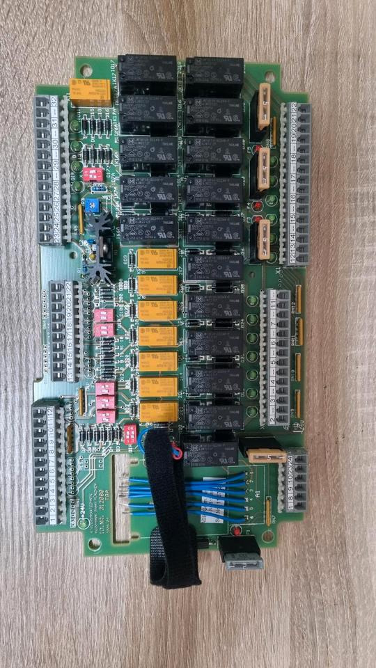 Platine Beilhack Seitenschneepflug 1053437-1 / 65-312080 Steuerplatine Steuerung - Système électrique pour Véhicule de voirie/ Spécial: photos 1 Platine Beilhack Seitenschneepflug 1053437-1 / 65-312080 Steuerplatine Steuerung - Système électrique pour Véhicule de voirie/ Spécial: photos 1