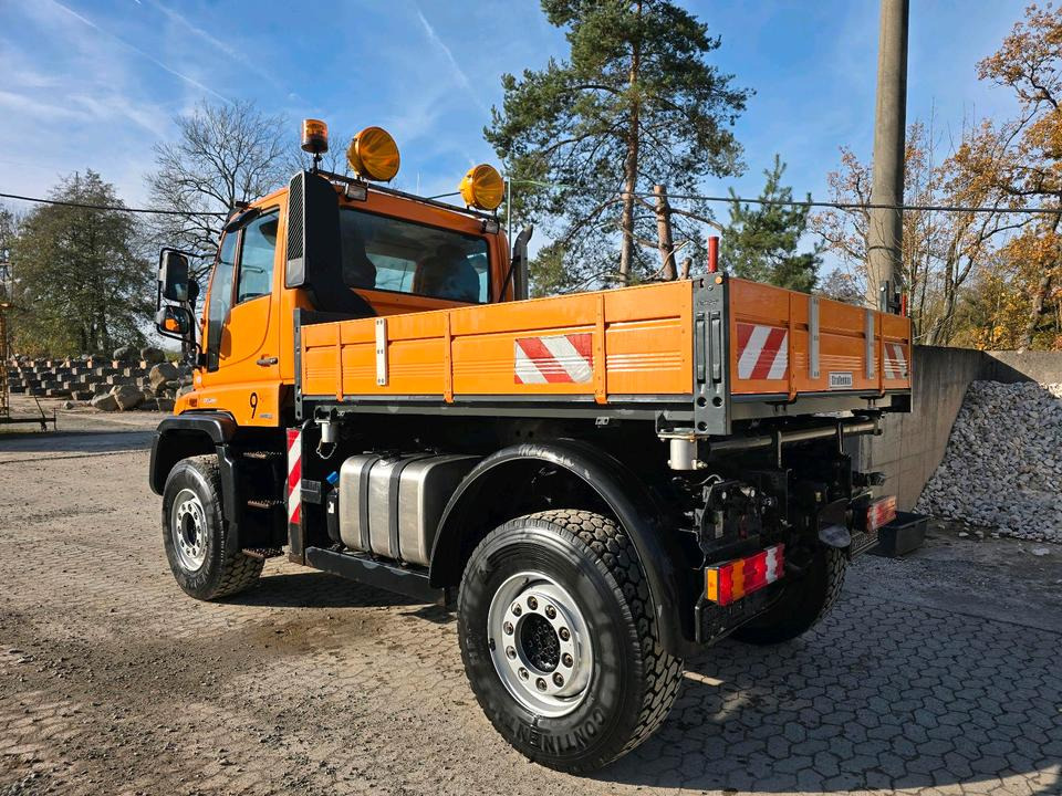 Unimog U500 2011 Bluetec 5 405/10 405/12 NKS-Z-UGN-43K Bluetec 5 Mercedes-Benz UGE UGN Hydrostat 6 Zylinder EasyDrive Variopilot Wechsellenkung - Engin de déneigement: photos 4 Unimog U500 2011 Bluetec 5 405/10 405/12 NKS-Z-UGN-43K Bluetec 5 Mercedes-Benz UGE UGN Hydrostat 6 Zylinder EasyDrive Variopilot Wechsellenkung - Engin de déneigement: photos 4