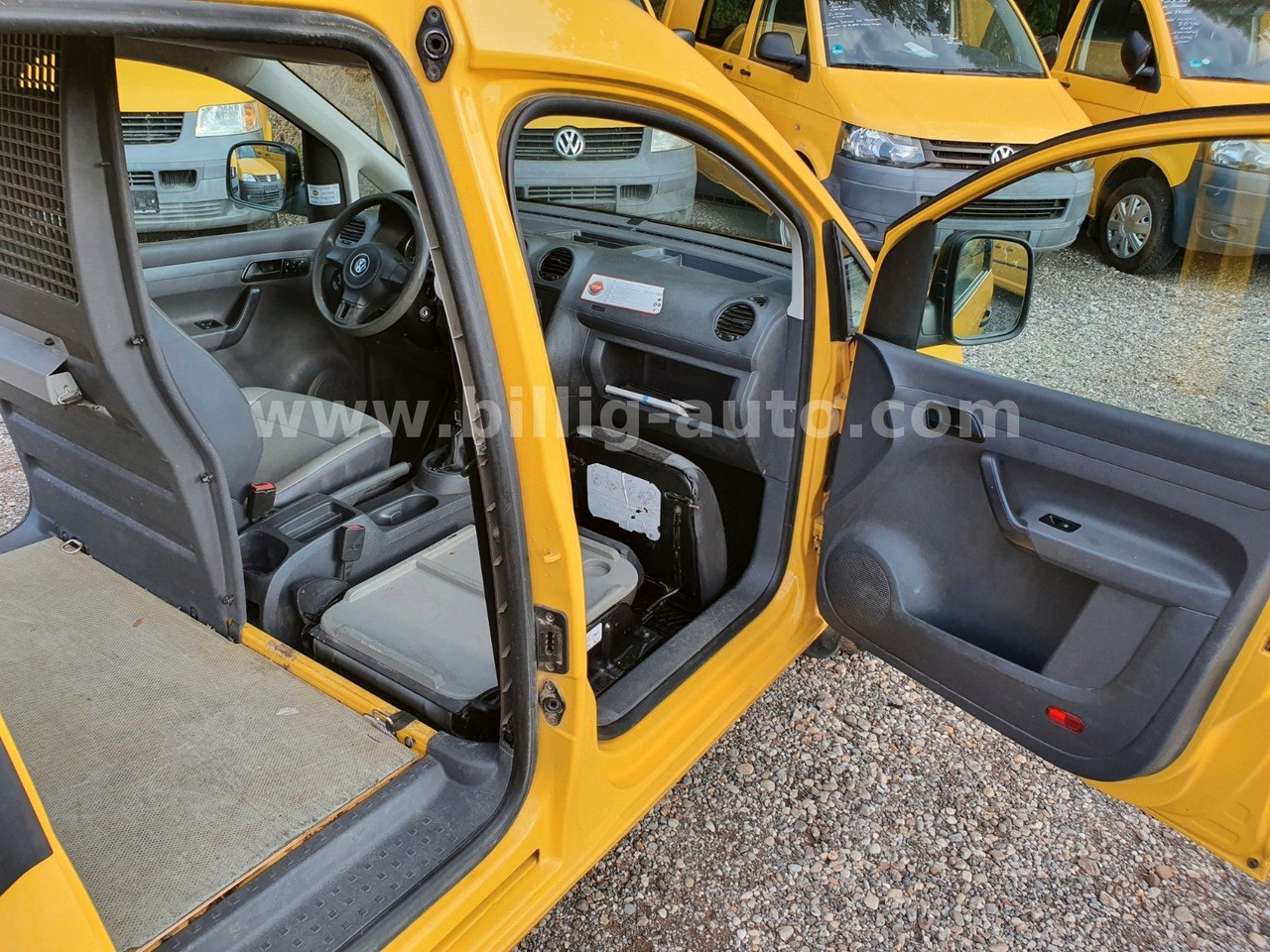 Volkswagen Caddy 2.0 TDI*FLEX-SITZ-PLUS*S-heft*2xS-Türe*EU5 - Transport de personnes: photos 1 Volkswagen Caddy 2.0 TDI*FLEX-SITZ-PLUS*S-heft*2xS-Türe*EU5 - Transport de personnes: photos 1