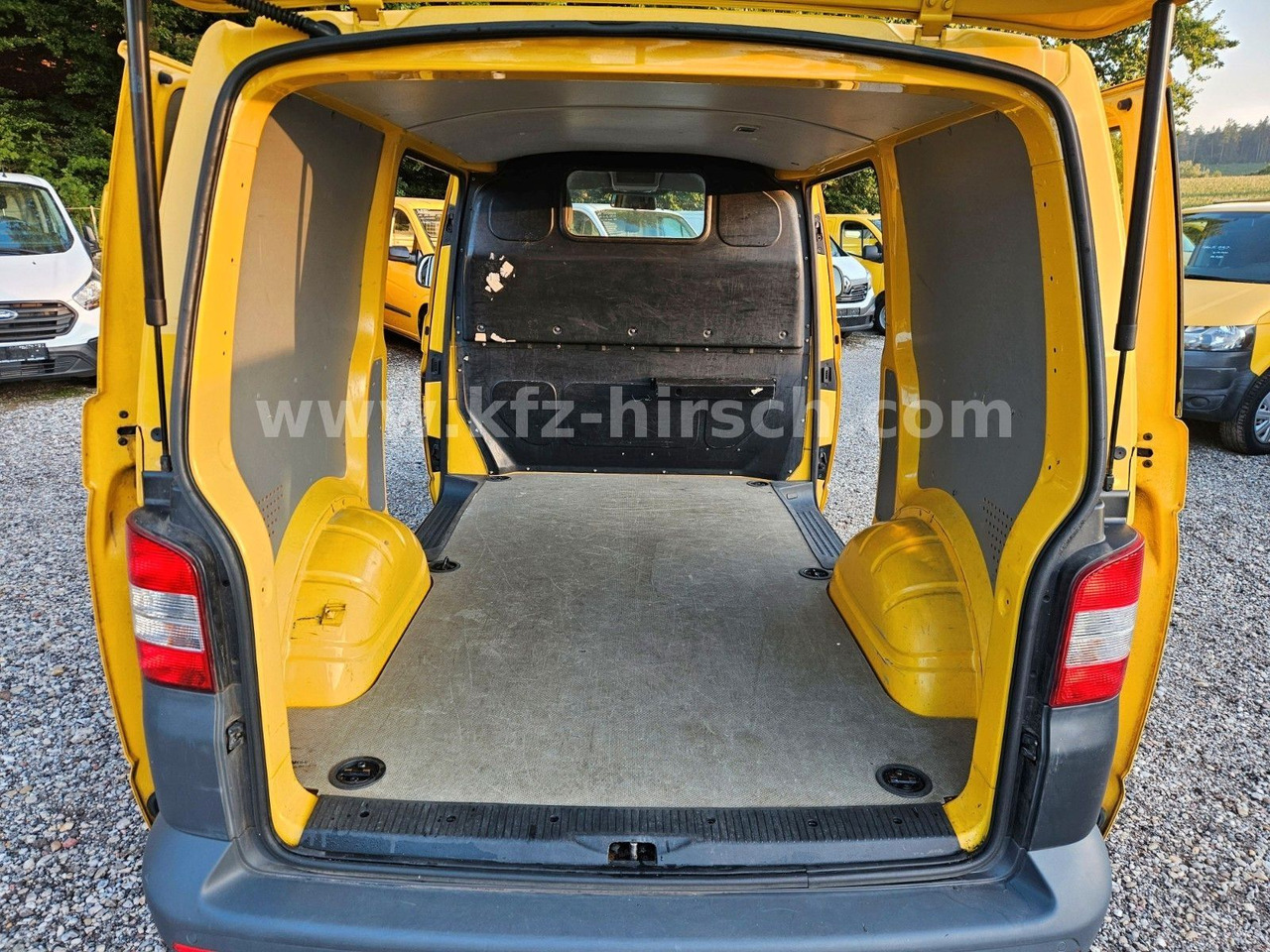 Volkswagen T5 2.0TDI Schiebetüre links+rechts 1.Hand S-heft - Transport de personnes: photos 4 Volkswagen T5 2.0TDI Schiebetüre links+rechts 1.Hand S-heft - Transport de personnes: photos 4