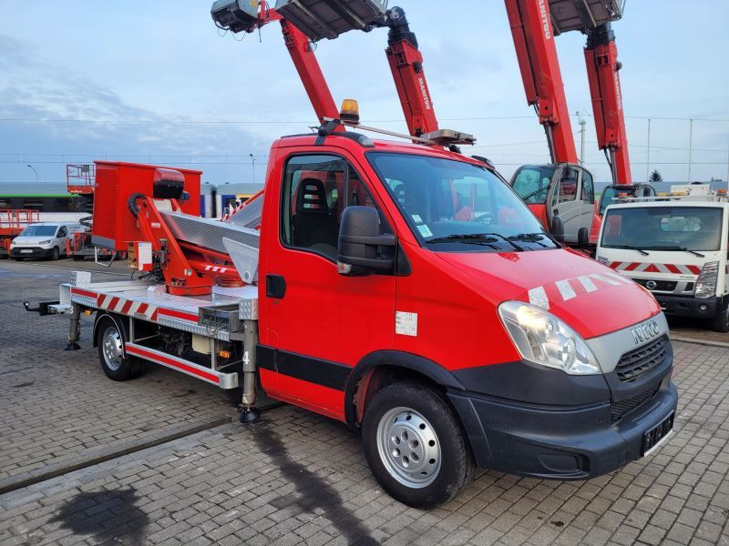 Iveco Daily 35S11 podnośnik koszowy 17 m Multitel MX170 boom lift bucket truck - Camion avec nacelle: photos 1 Iveco Daily 35S11 podnośnik koszowy 17 m Multitel MX170 boom lift bucket truck - Camion avec nacelle: photos 1