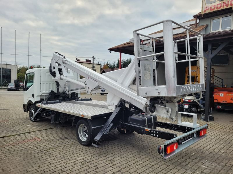 Nissan Cabstar NT400 podnośnik koszowy 20 m Multitel HX195 bucket truck boom lift - Camion avec nacelle: photos 5 Nissan Cabstar NT400 podnośnik koszowy 20 m Multitel HX195 bucket truck boom lift - Camion avec nacelle: photos 5