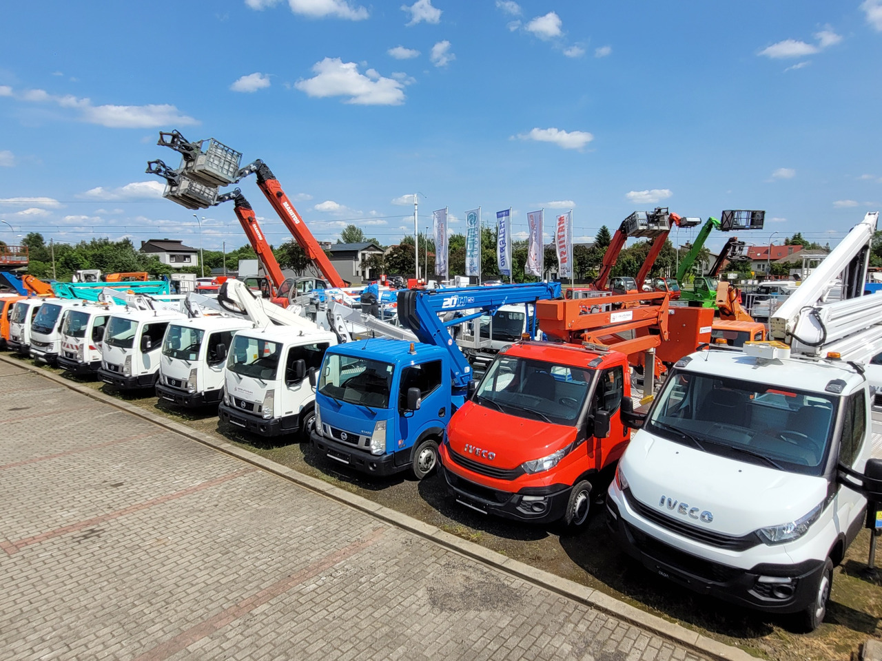 Renault Maxity podnośnik koszowy zwyżka 20 m CTE B-lift 20 JHV - Camion avec nacelle: photos 2 Renault Maxity podnośnik koszowy zwyżka 20 m CTE B-lift 20 JHV - Camion avec nacelle: photos 2