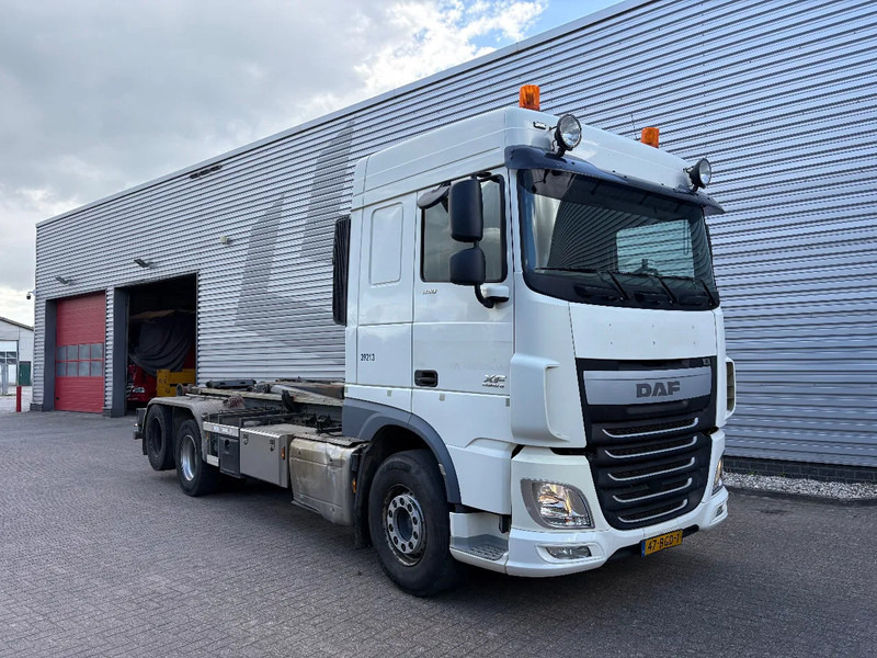 DAF XF 440 6x2 / VDL 21 TON / AFNET SYSTEEM / DUBBELLUCHT SLEPER / APK - TUV JUNI 2026 / - Camion ampliroll: photos 1 DAF XF 440 6x2 / VDL 21 TON / AFNET SYSTEEM / DUBBELLUCHT SLEPER / APK - TUV JUNI 2026 / - Camion ampliroll: photos 1
