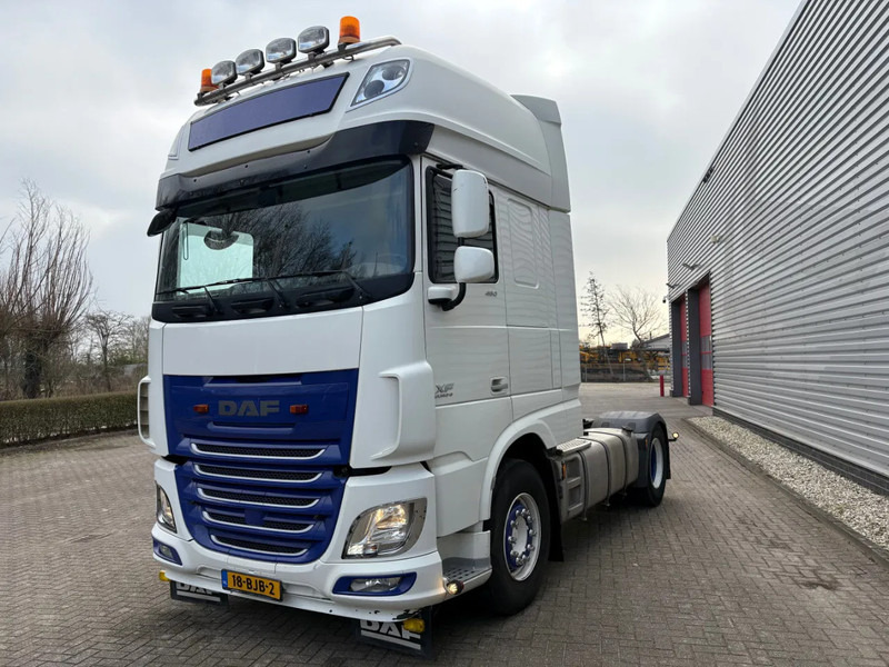 DAF XF 460 4x2 / APK - TUV JANUARI 2026 / HOLLAND TRUCK / ADR KLASSE I II III / 2 BEDS / - Tracteur routier: photos 2 DAF XF 460 4x2 / APK - TUV JANUARI 2026 / HOLLAND TRUCK / ADR KLASSE I II III / 2 BEDS / - Tracteur routier: photos 2
