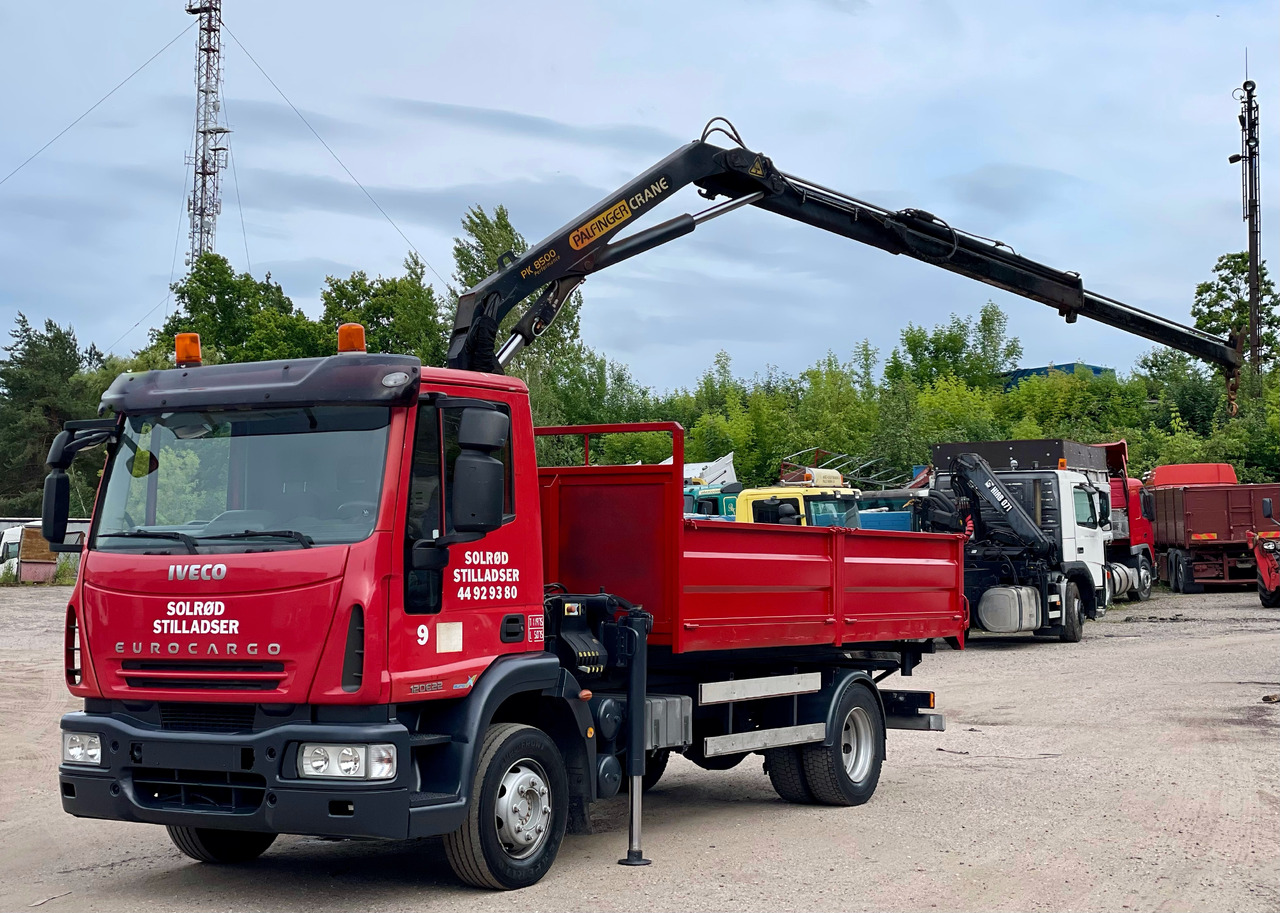 IVECO EUROCARGO - Camion grue: photos 3 IVECO EUROCARGO - Camion grue: photos 3