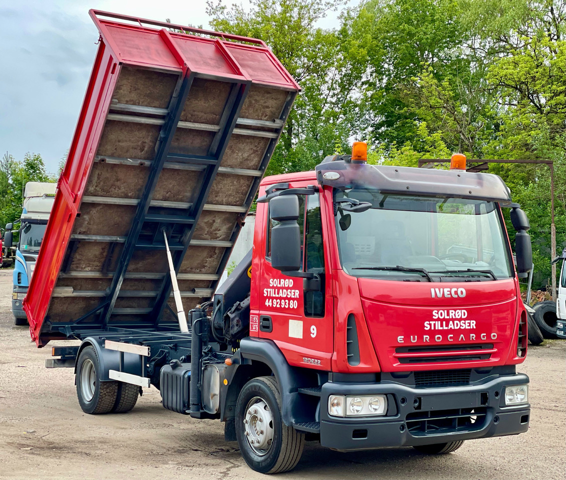 IVECO EUROCARGO - Camion grue: photos 2 IVECO EUROCARGO - Camion grue: photos 2