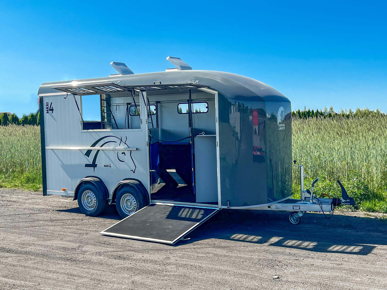 CHEVAL LIBERTÉ MAXI 4 - OPTIMAX - Van chevaux: photos 2 CHEVAL LIBERTÉ MAXI 4 - OPTIMAX - Van chevaux: photos 2