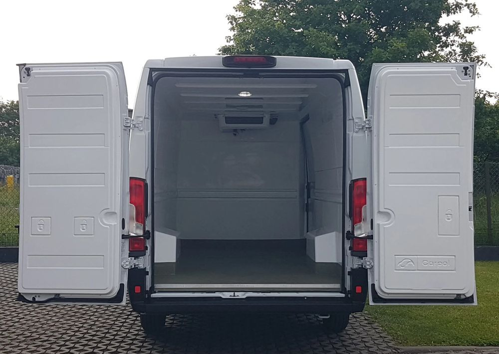 Fiat DUCATO L4H2 CHŁODNIA AGREGAT IZOTERMA MAX DŁUGI WYSOKI ZANOTTI Z250S-D FUNKCJA GRZANIA KLIMA - Utilitaire frigorifique: photos 5 Fiat DUCATO L4H2 CHŁODNIA AGREGAT IZOTERMA MAX DŁUGI WYSOKI ZANOTTI Z250S-D FUNKCJA GRZANIA KLIMA - Utilitaire frigorifique: photos 5