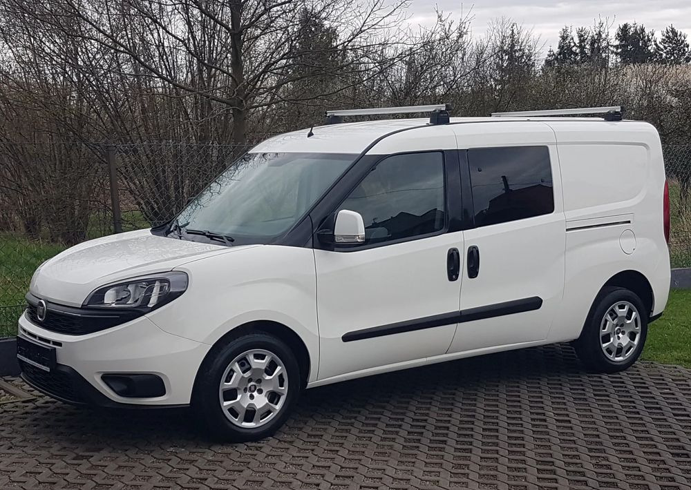 Fiat Doblo 1.6 Multijet 16V Easy - Voiture: photos 2 Fiat Doblo 1.6 Multijet 16V Easy - Voiture: photos 2