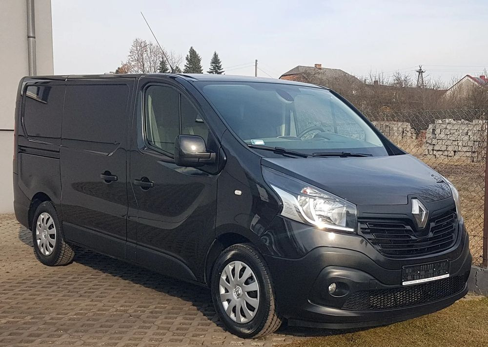 Renault TRAFIC KLIMA TEMPOMAT 1,6 DCI 145 BLASZAK VAN FURGON KRAJOWY L1H1 - Fourgonnette: photos 1 Renault TRAFIC KLIMA TEMPOMAT 1,6 DCI 145 BLASZAK VAN FURGON KRAJOWY L1H1 - Fourgonnette: photos 1
