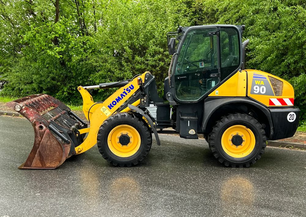 Chargeuse sur pneus Komatsu Ładowarka KOMATSU WA 90 STAN IDEALNY: photos 17