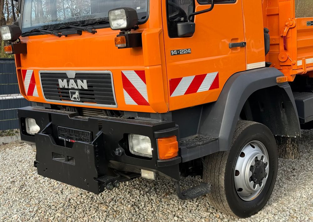 MAN * MAN 14-220 * Kiper Wywrotka Meiller * 4x4 * Zimowe Utrzymanie * Unimog * - Camion benne: photos 4 MAN * MAN 14-220 * Kiper Wywrotka Meiller * 4x4 * Zimowe Utrzymanie * Unimog * - Camion benne: photos 4
