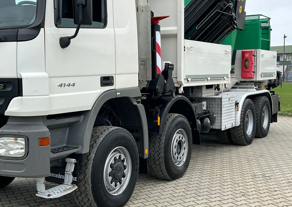 Mercedes-Benz * HDS Palfinger 150002 + FLY JIB PJ 170 * Mercedes Actros 8x6 * Dźwig * 40 TON * Wyciągarka * 35 Metrów * Kosz * - Camion grue: photos 5 Mercedes-Benz * HDS Palfinger 150002 + FLY JIB PJ 170 * Mercedes Actros 8x6 * Dźwig * 40 TON * Wyciągarka * 35 Metrów * Kosz * - Camion grue: photos 5