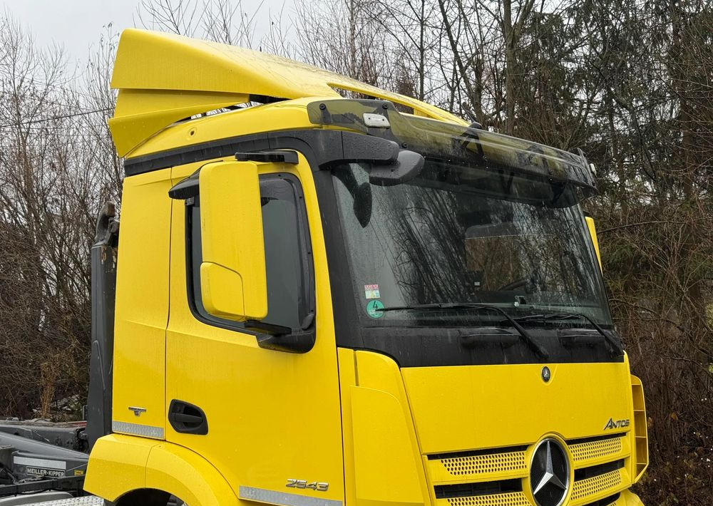 Mercedes-Benz * Hakowiec * Mercedes Antos 2543 * Sprowadzony * Stan Perfekcyjny - Camion ampliroll: photos 4 Mercedes-Benz * Hakowiec * Mercedes Antos 2543 * Sprowadzony * Stan Perfekcyjny - Camion ampliroll: photos 4