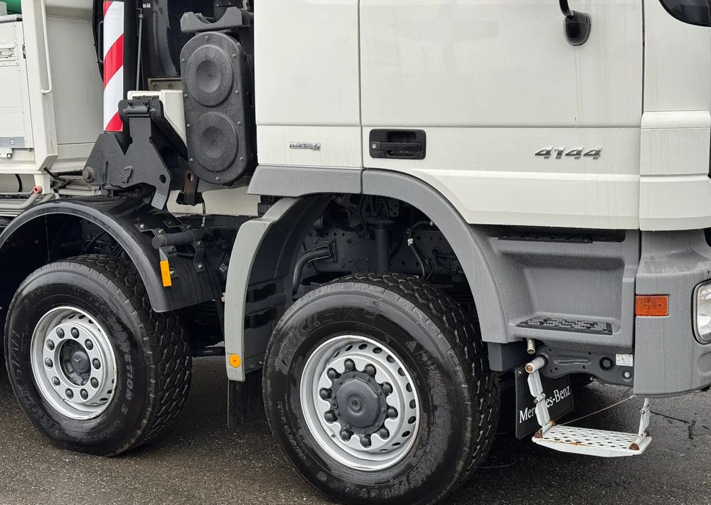 Mercedes-Benz * Mercedes 8x6 Actros 4144 * HDS Palfinger 150002 + FLY JIB PJ 170 * Dźwig * 40 TON * Wyciągarka * 35 Metrów * Kosz * - Camion plateau, Camion grue: photos 5 Mercedes-Benz * Mercedes 8x6 Actros 4144 * HDS Palfinger 150002 + FLY JIB PJ 170 * Dźwig * 40 TON * Wyciągarka * 35 Metrów * Kosz * - Camion plateau, Camion grue: photos 5