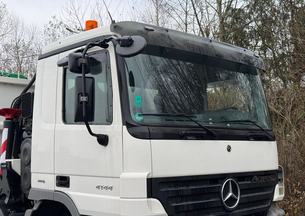 Mercedes-Benz * Mercedes 8x6 Actros 4144 * HDS Palfinger 150002 + FLY JIB PJ 170 * Dźwig * 40 TON * Wyciągarka * 35 Metrów * Kosz * - Camion grue: photos 3 Mercedes-Benz * Mercedes 8x6 Actros 4144 * HDS Palfinger 150002 + FLY JIB PJ 170 * Dźwig * 40 TON * Wyciągarka * 35 Metrów * Kosz * - Camion grue: photos 3