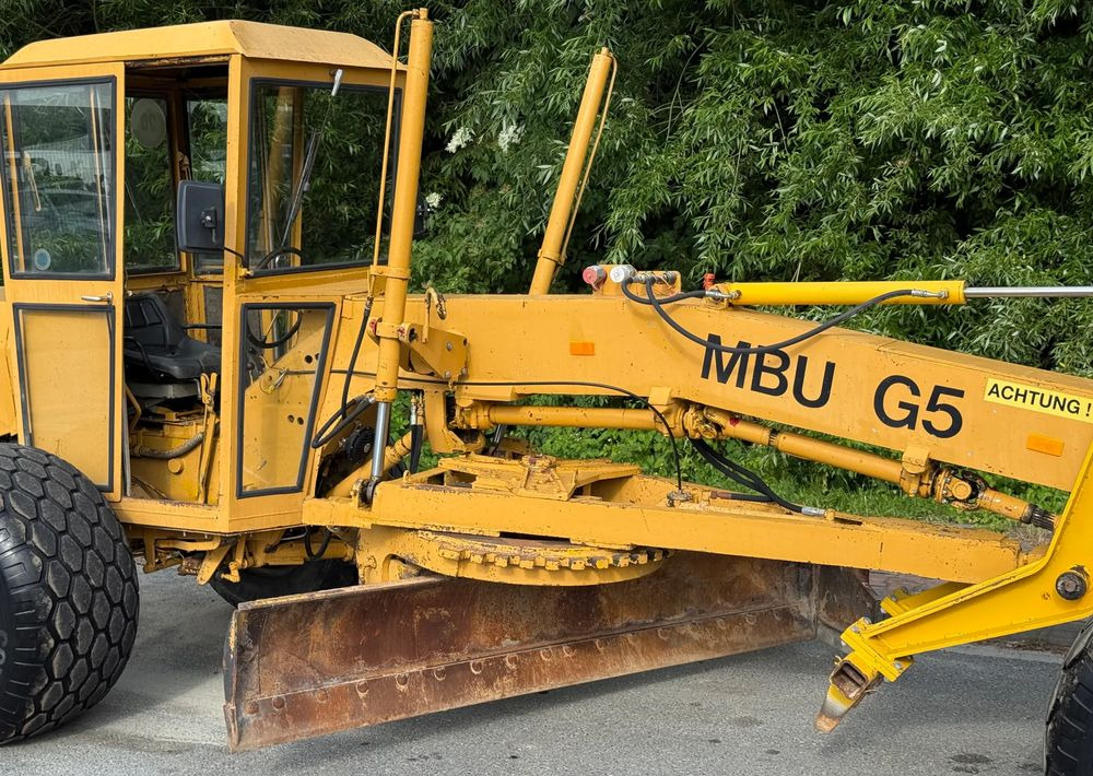 O&K * Równiarka * MBU G50 * Sprowadzona * 2 Osie * 4x4 * Maszyna Drogowa - Compacteur: photos 4 O&K * Równiarka * MBU G50 * Sprowadzona * 2 Osie * 4x4 * Maszyna Drogowa - Compacteur: photos 4