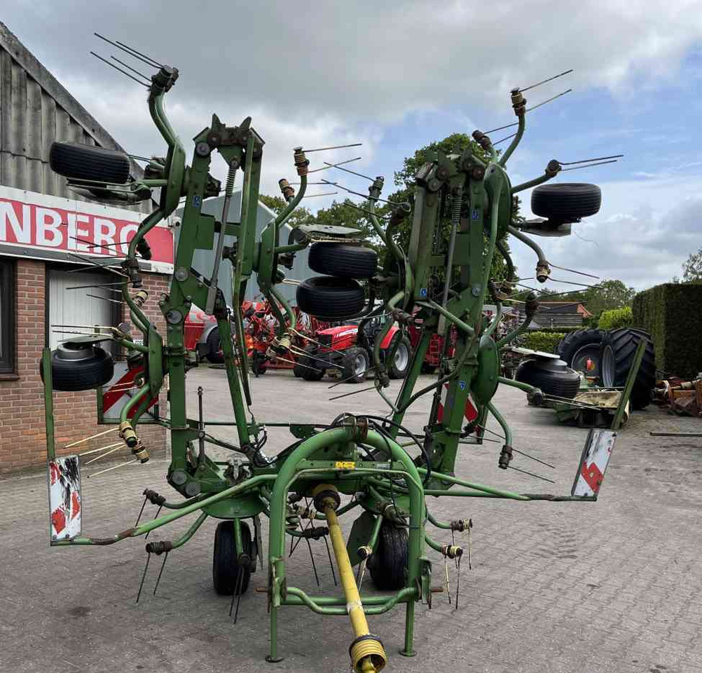 Krone KW 8.80/8 Schudder Tedder Kreiselheuer weidebouwmachines - Faneuse: photos 2 Krone KW 8.80/8 Schudder Tedder Kreiselheuer weidebouwmachines - Faneuse: photos 2