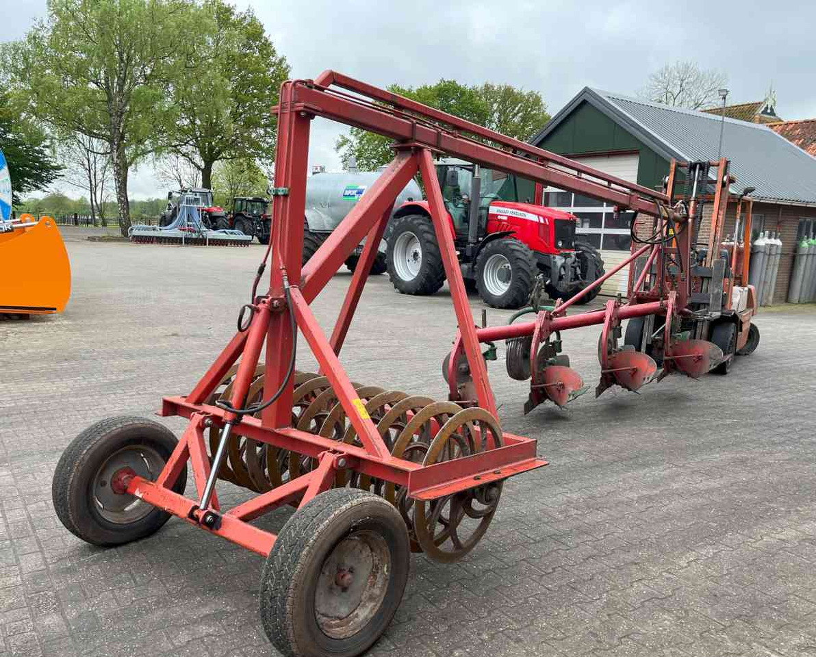 Kverneland 4 schaar ploeg + Evers vorenpakker grondbewerking - Charrue: photos 3 Kverneland 4 schaar ploeg + Evers vorenpakker grondbewerking - Charrue: photos 3