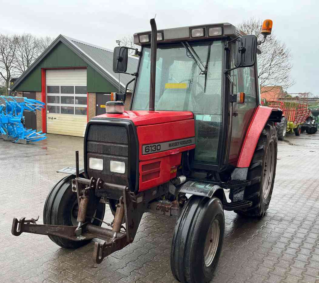 Massey Ferguson 6130 Speedshift tractoren - Tracteur agricole: photos 3 Massey Ferguson 6130 Speedshift tractoren - Tracteur agricole: photos 3