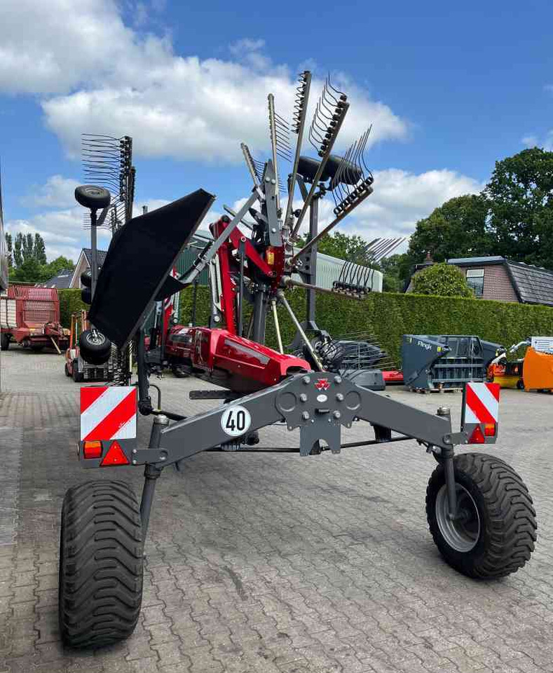 Massey Ferguson RK 842SD-TRC Zwadhark, zijafleg, Zwiller, Rugger, Rake, weidebouwmachines - Faneuse: photos 5 Massey Ferguson RK 842SD-TRC Zwadhark, zijafleg, Zwiller, Rugger, Rake, weidebouwmachines - Faneuse: photos 5
