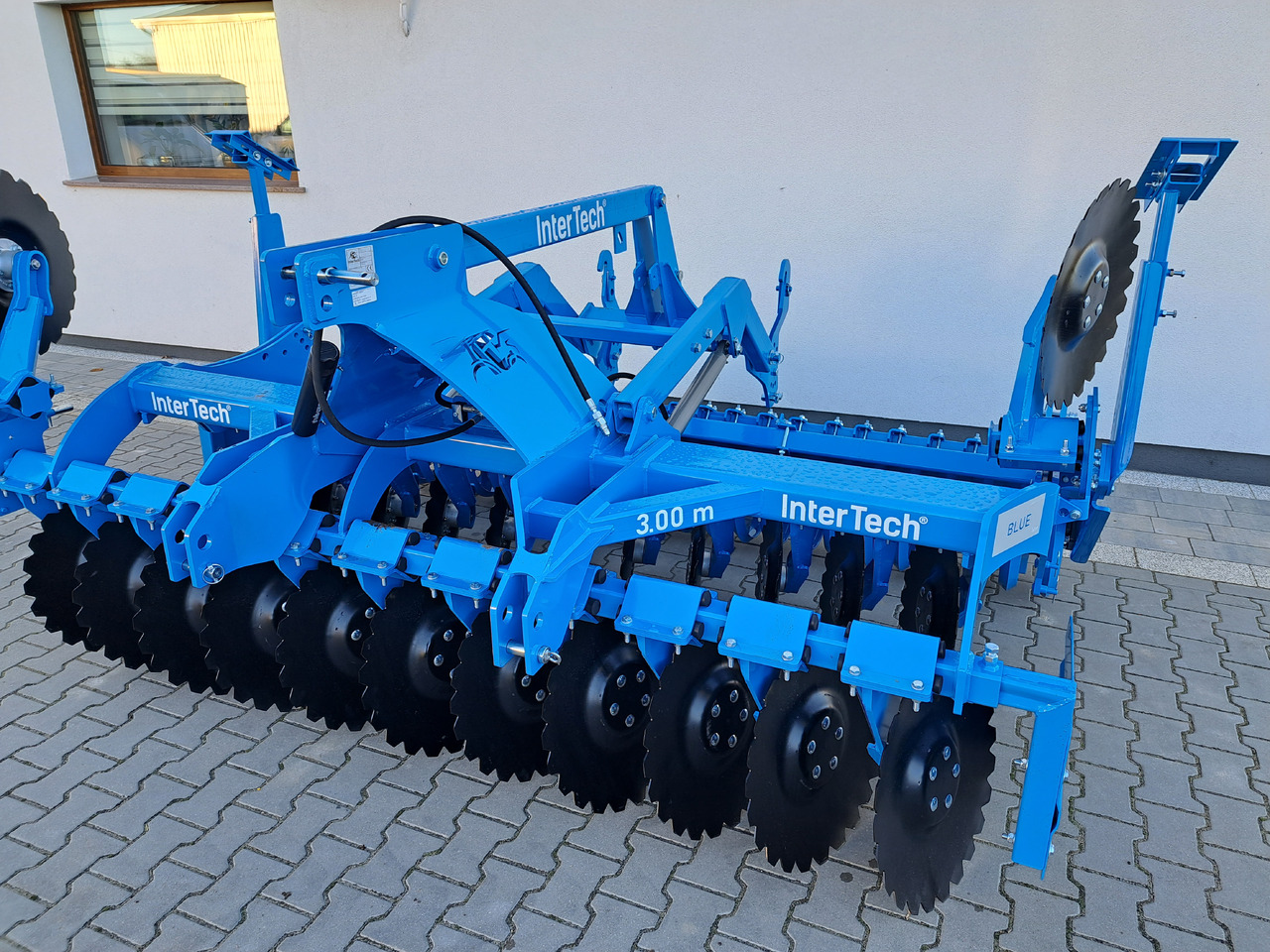 INTER-TECH 3.0m - Cover crop: photos 1 INTER-TECH 3.0m - Cover crop: photos 1