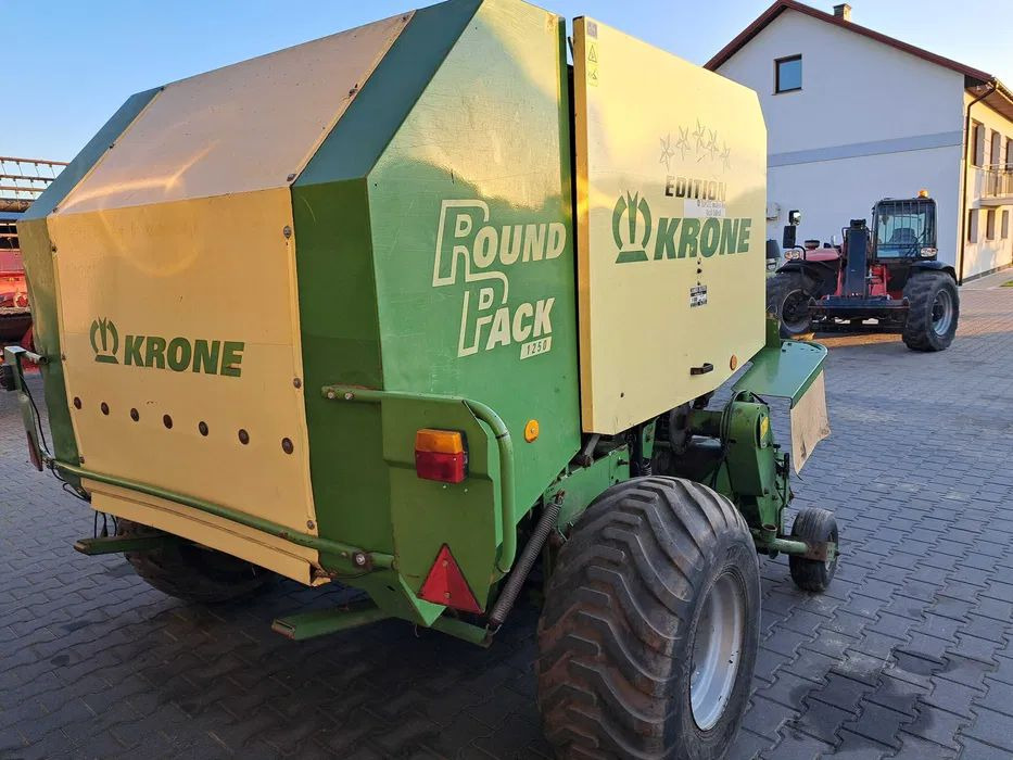Krone 1250 Round Pack - Presse à balles rondes: photos 4 Krone 1250 Round Pack - Presse à balles rondes: photos 4