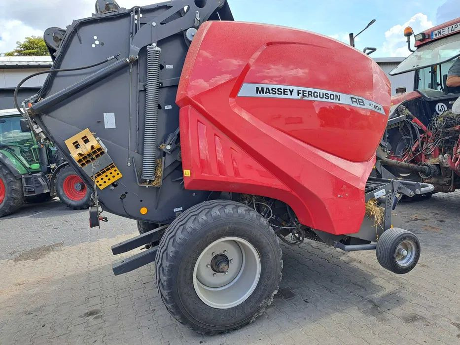 M-F MASSEY FERGUSON RB 4160V Xtra - Presse à balles rondes: photos 2 M-F MASSEY FERGUSON RB 4160V Xtra - Presse à balles rondes: photos 2