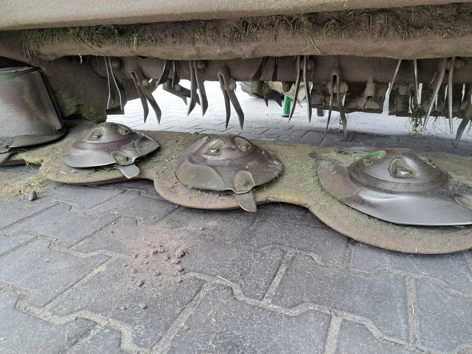 Mchale F3100 R3100 PRO GLIDE zestaw kosiarek - Faucheuse: photos 4 Mchale F3100 R3100 PRO GLIDE zestaw kosiarek - Faucheuse: photos 4