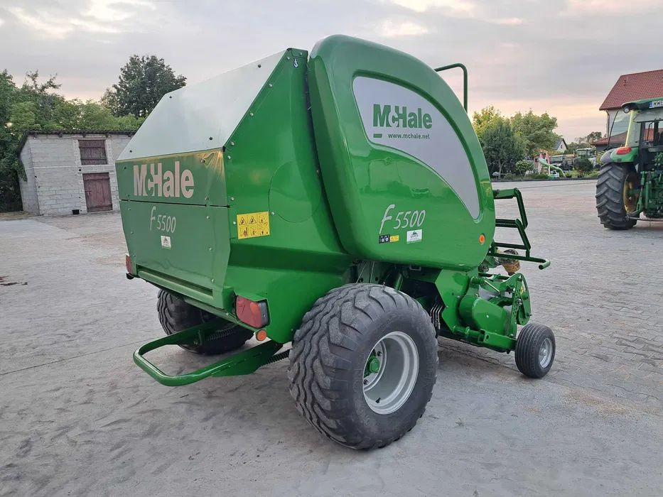 Mchale F5500 - Presse à balles rondes: photos 3 Mchale F5500 - Presse à balles rondes: photos 3