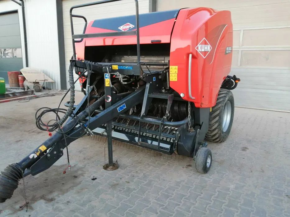 Prasa rolująca Kuhn 3130 Power track 2017r. - Presse à balles rondes: photos 2 Prasa rolująca Kuhn 3130 Power track 2017r. - Presse à balles rondes: photos 2