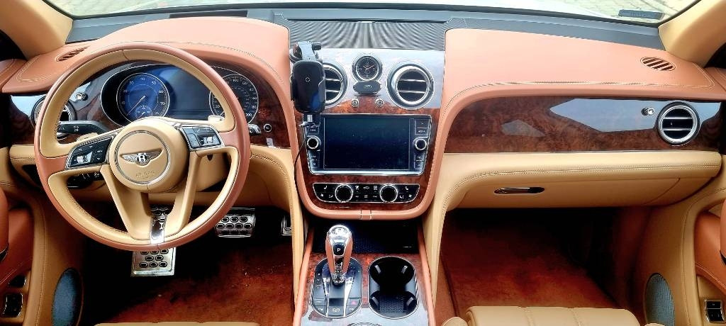 Voiture Bentley BENTAYGA 6.0 W12: photos 16