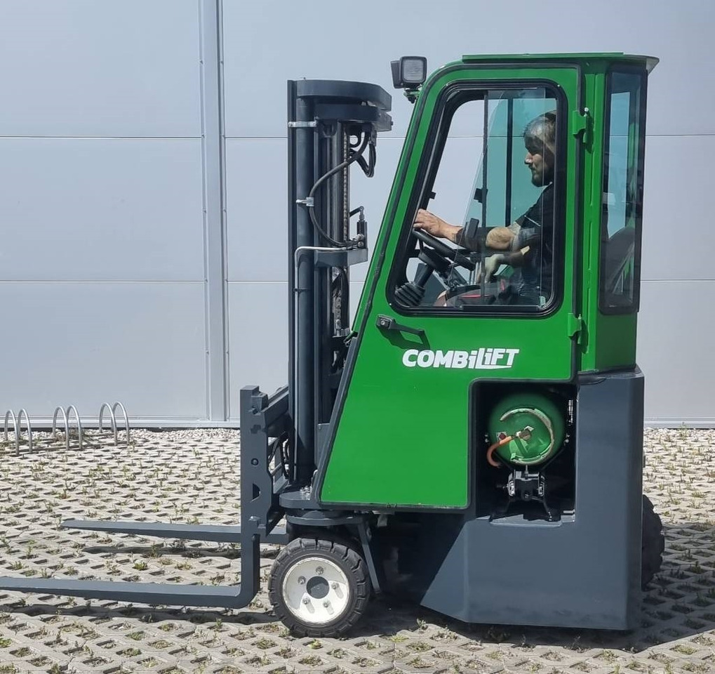 Combilift CB 2500 LPG - Chariot multidirectionnel: photos 5 Combilift CB 2500 LPG - Chariot multidirectionnel: photos 5