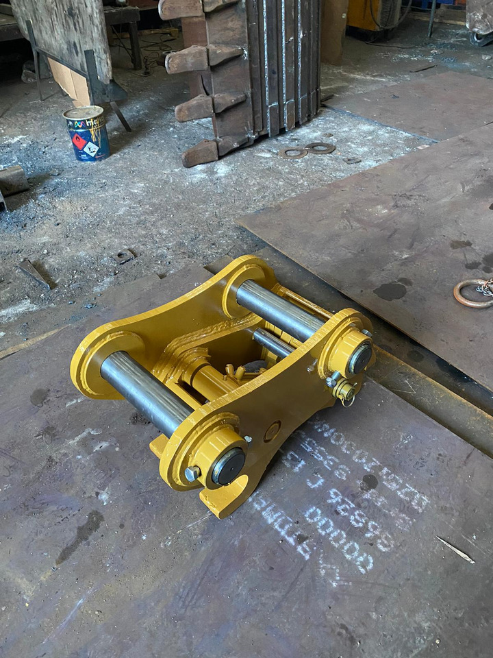 Bobcat mechanical - Attache rapide pour Chargeuse: photos 4 Bobcat mechanical - Attache rapide pour Chargeuse: photos 4