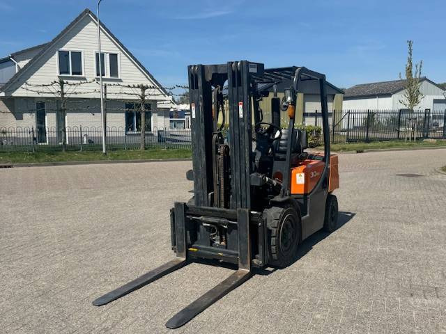 Doosan D30 Plus - Chariot élévateur diesel: photos 5 Doosan D30 Plus - Chariot élévateur diesel: photos 5