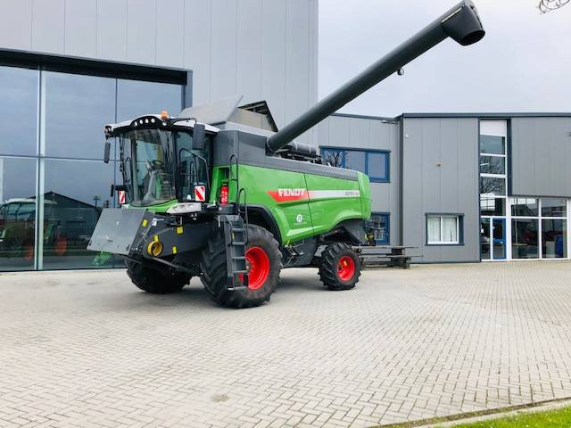 Fendt 5275C PL parallel Combine Maaidorser - Moissonneuse-batteuse: photos 2 Fendt 5275C PL parallel Combine Maaidorser - Moissonneuse-batteuse: photos 2