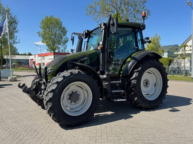 Valtra G125 Ecopower Active, 2022, 1815 uur! - Tracteur agricole: photos 1 Valtra G125 Ecopower Active, 2022, 1815 uur! - Tracteur agricole: photos 1
